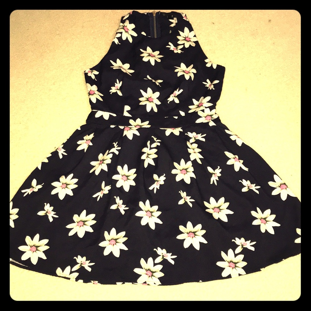 Cute flower print dress